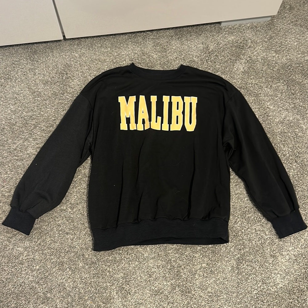 SHEIN crewneck